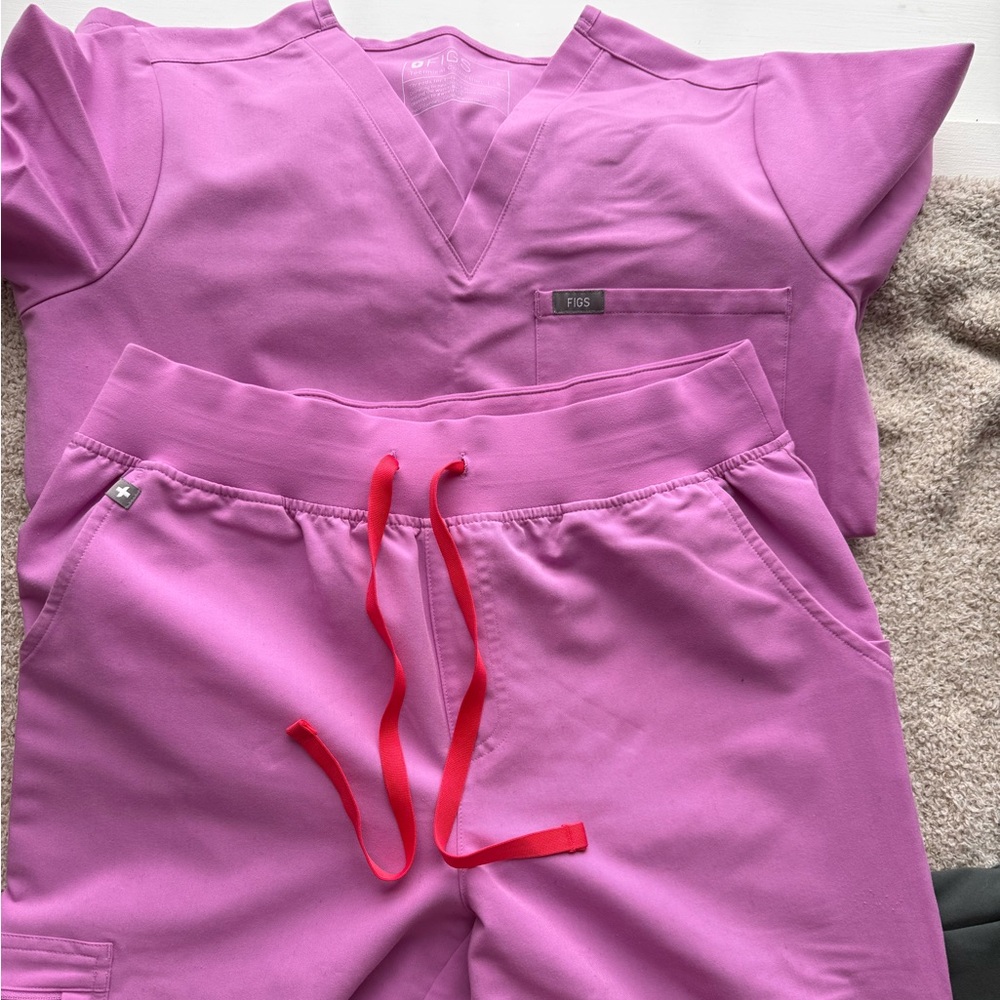 Figs Vivid Pink Scrub Set with Red Accents